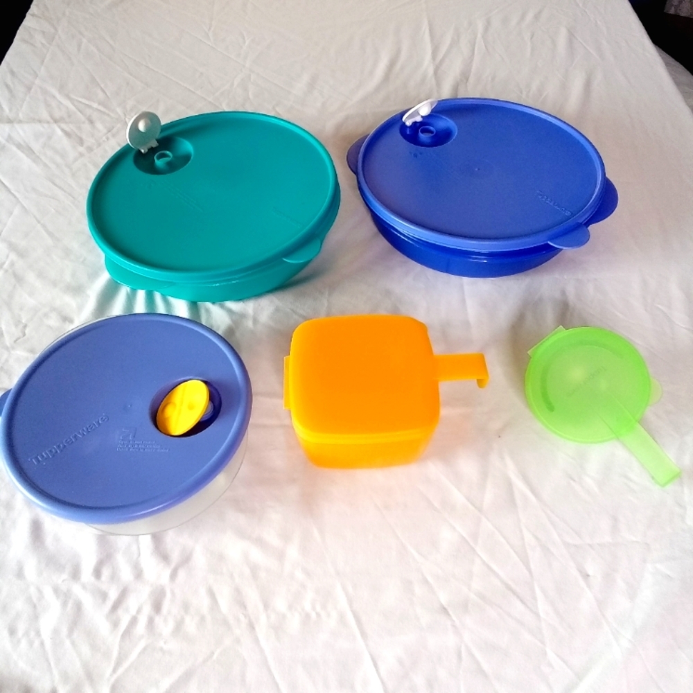 Tupperware 5 Pc Lot 3 Vent N Serve Divided Meal Prep & 2 Storage Containers
